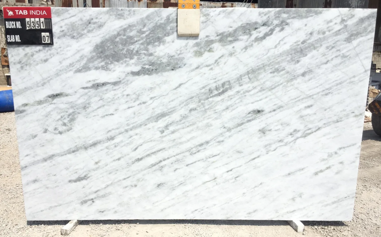 White Fantasy 3cm Block 5351 - 122 x 78 -26 Slabs (1)